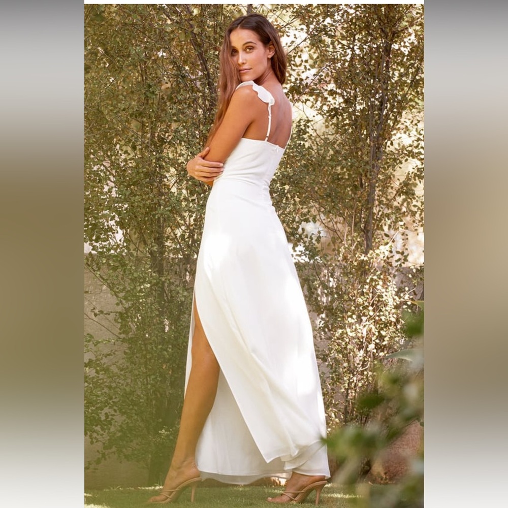 Lulus Wedding Dress. Wore once for photo’s. No wear or tear.